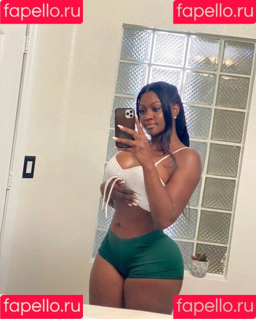 Babeth Lando Onlyfans Photo Gallery 