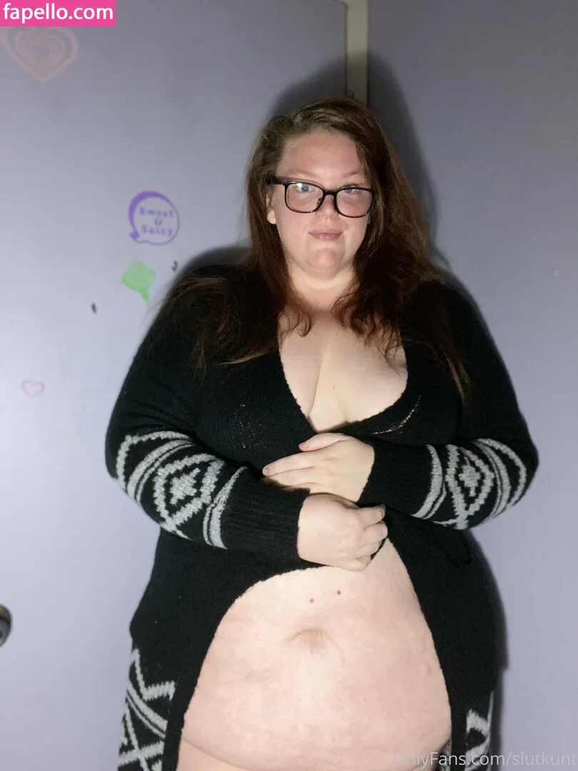 slutkunt Onlyfans Photo Gallery 