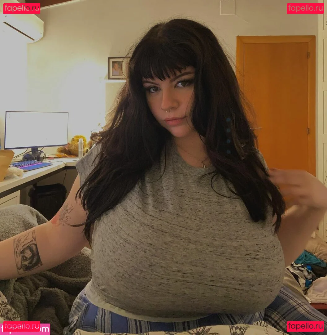 ladletsunade Onlyfans Photo Gallery 