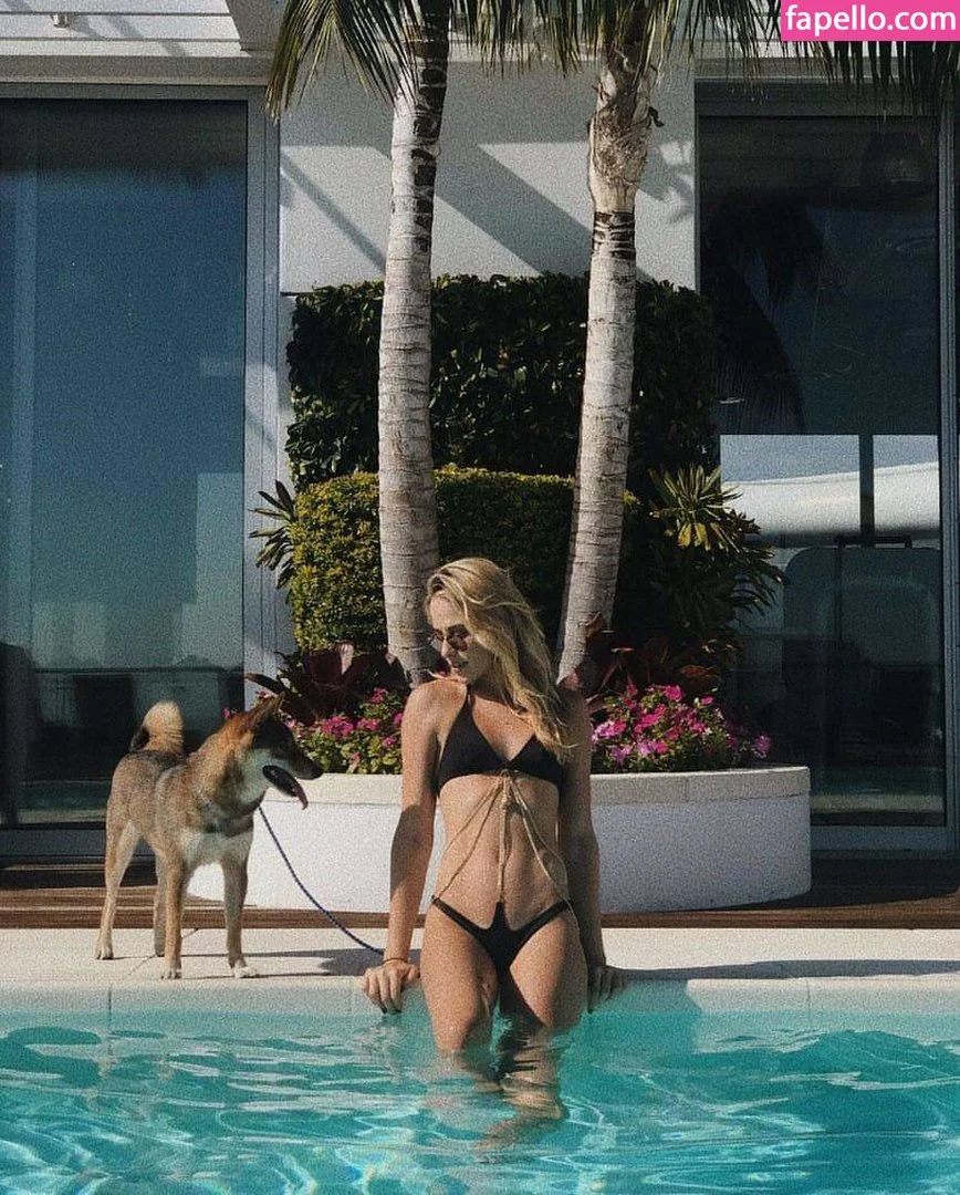 Cassie Nova Onlyfans Photo Gallery 