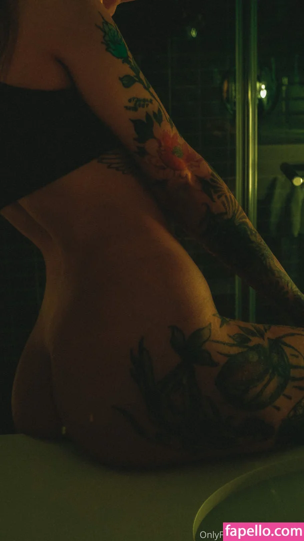 _volchara Onlyfans Photo Gallery 