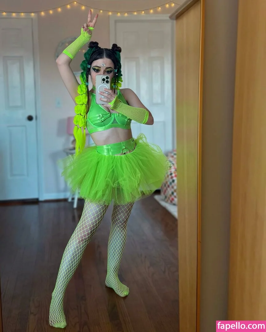 Aara Lee Onlyfans Photo Gallery 