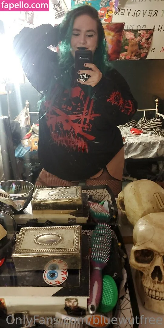 bluewutfree Onlyfans Photo Gallery 