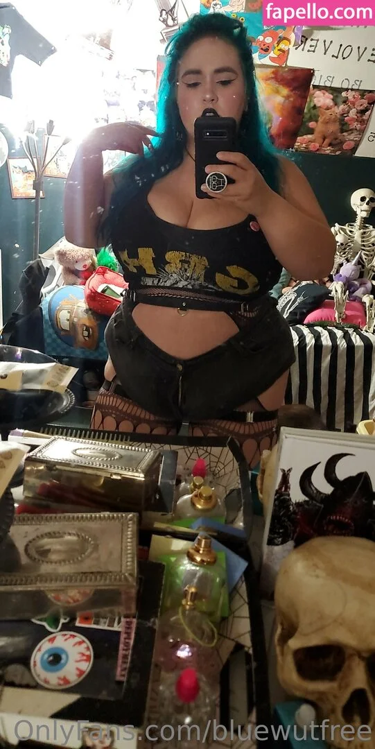 bluewutfree Onlyfans Photo Gallery 