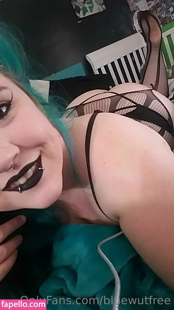bluewutfree Onlyfans Photo Gallery 