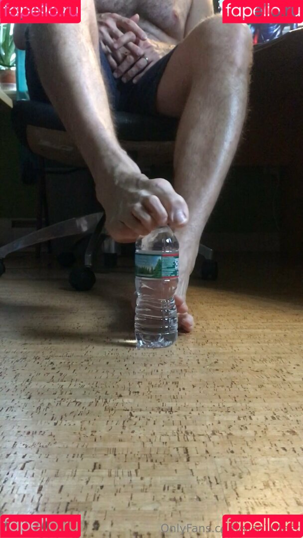 size16feet Onlyfans Photo Gallery 