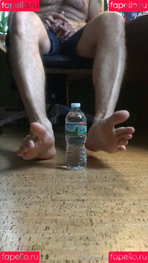 size16feet Onlyfans Photo Gallery 