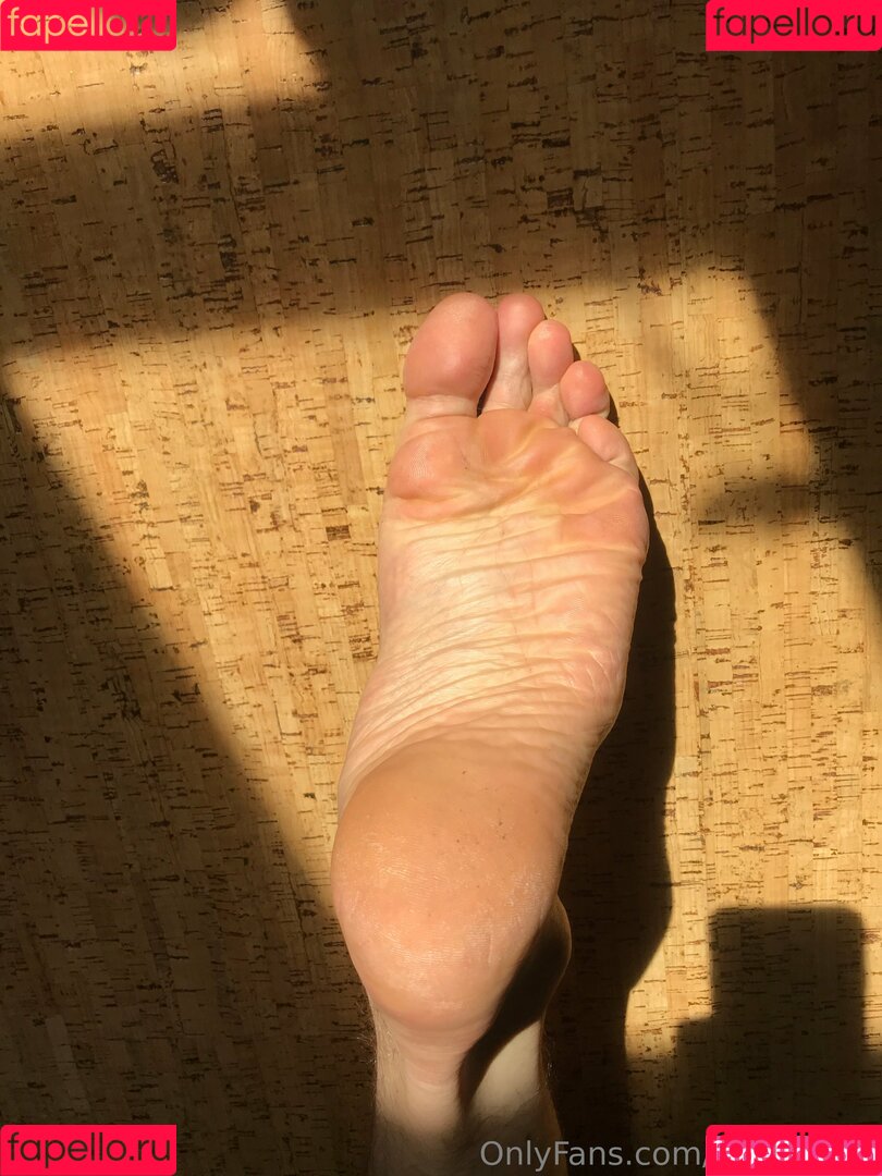 size16feet Onlyfans Photo Gallery 
