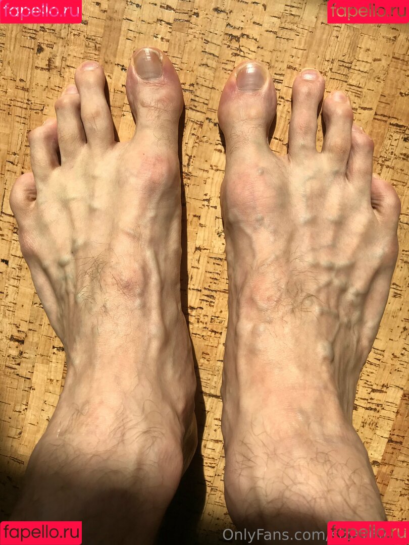 size16feet Onlyfans Photo Gallery 