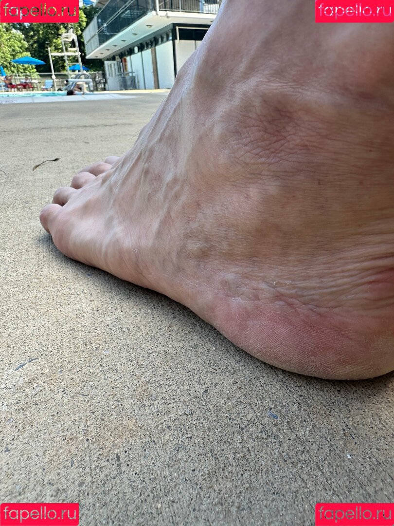 size16feet Onlyfans Photo Gallery 