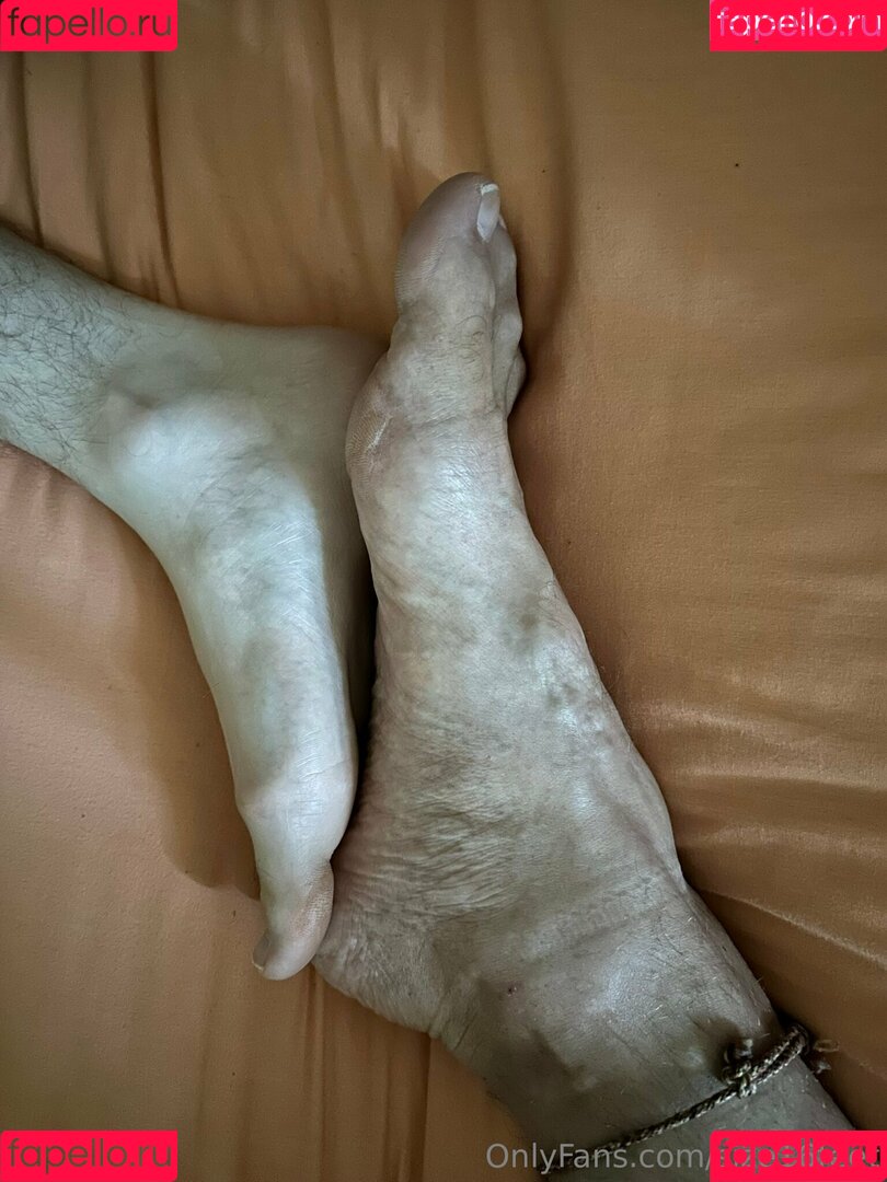 size16feet Onlyfans Photo Gallery 