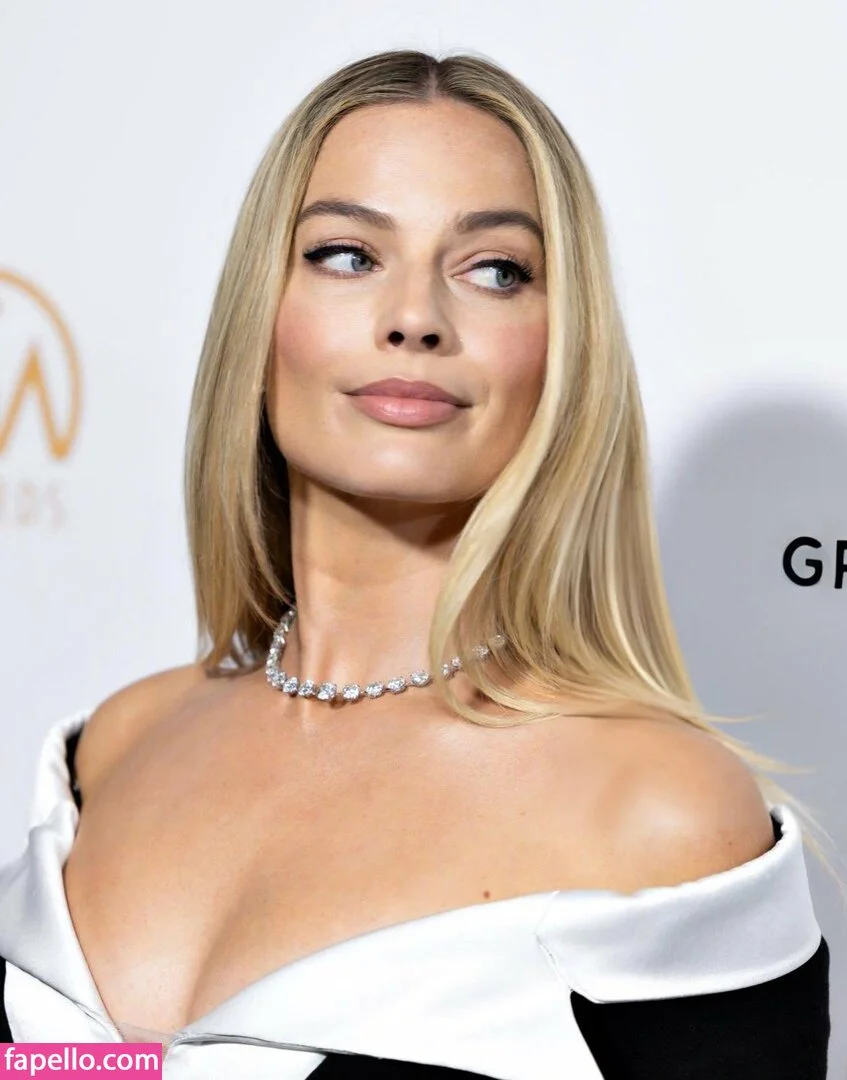 Margot Robbie Onlyfans Photo Gallery 