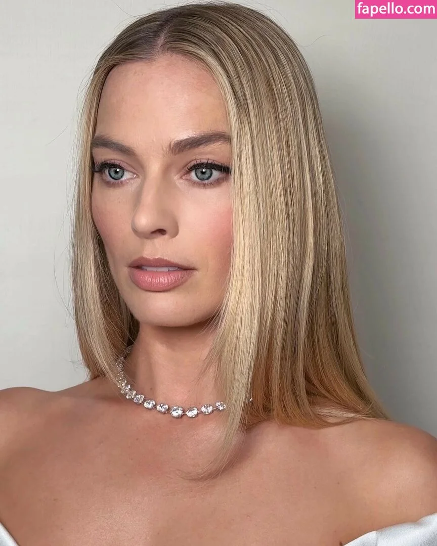 Margot Robbie Onlyfans Photo Gallery 