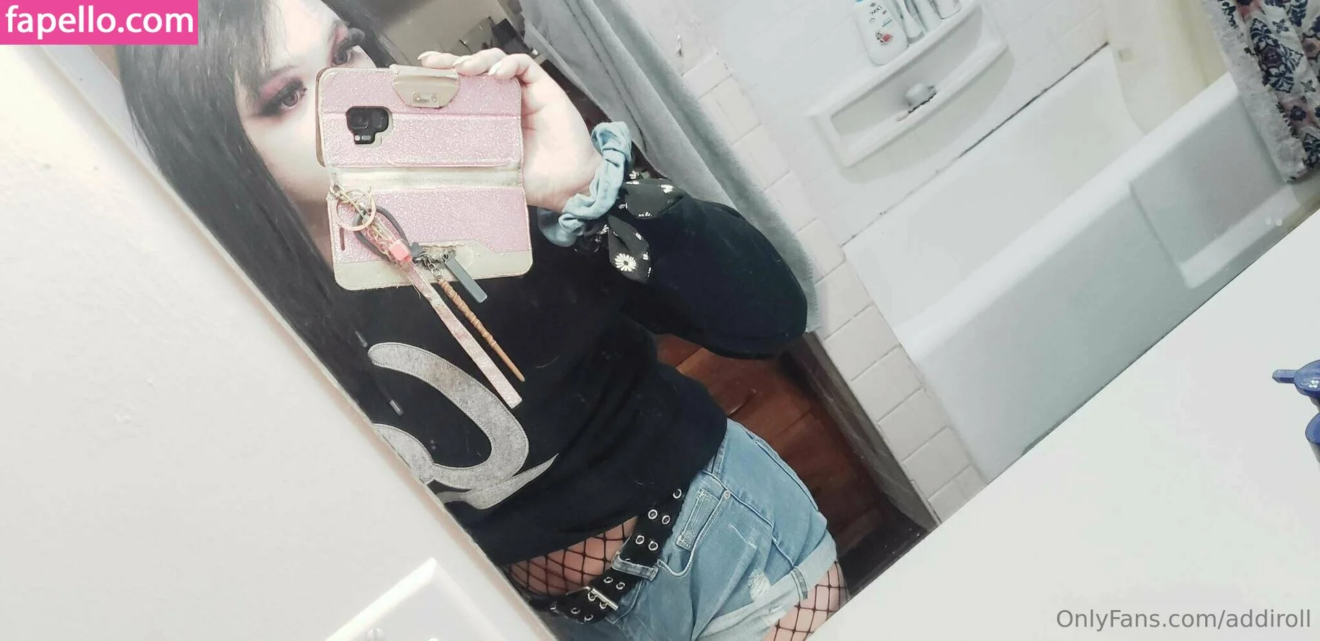 addiroll Onlyfans Photo Gallery 