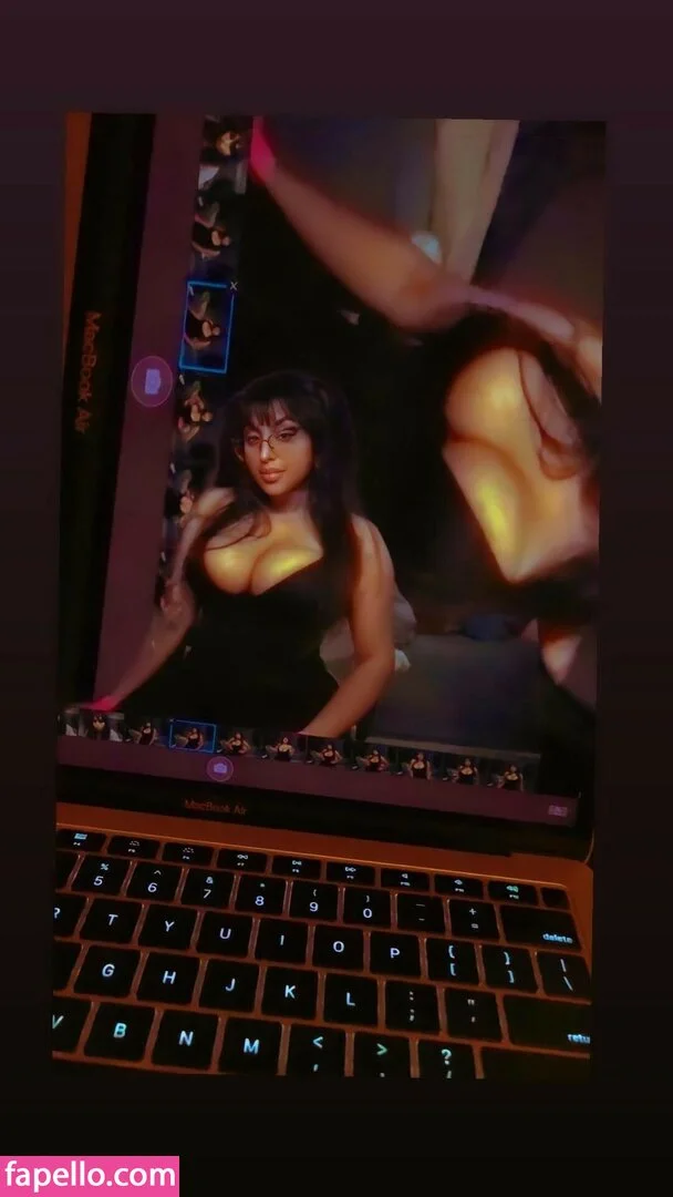 Ninathepony Onlyfans Photo Gallery 