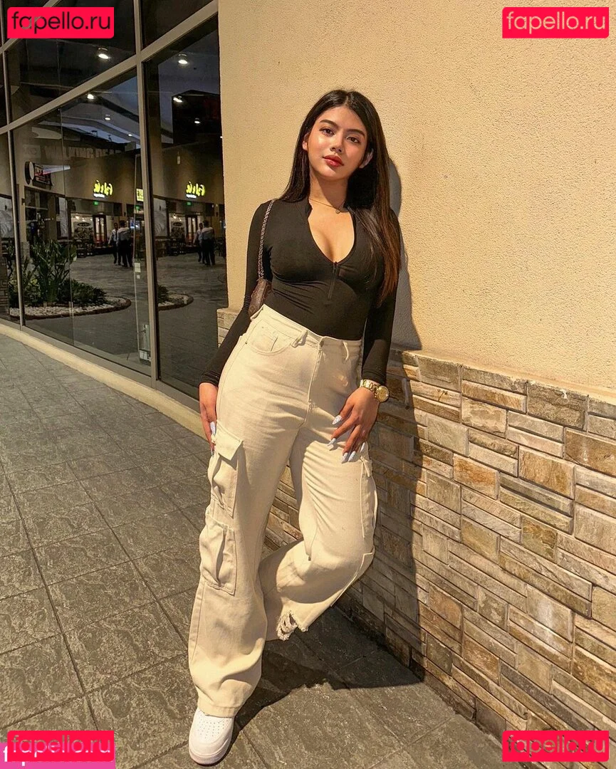 Stephanie Licas Onlyfans Photo Gallery 