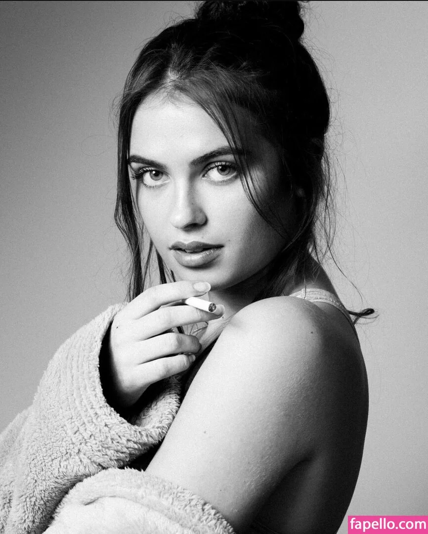 Meg Cummings Onlyfans Photo Gallery 