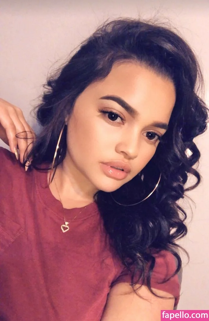 Raynefaliciteexo Onlyfans Photo Gallery 