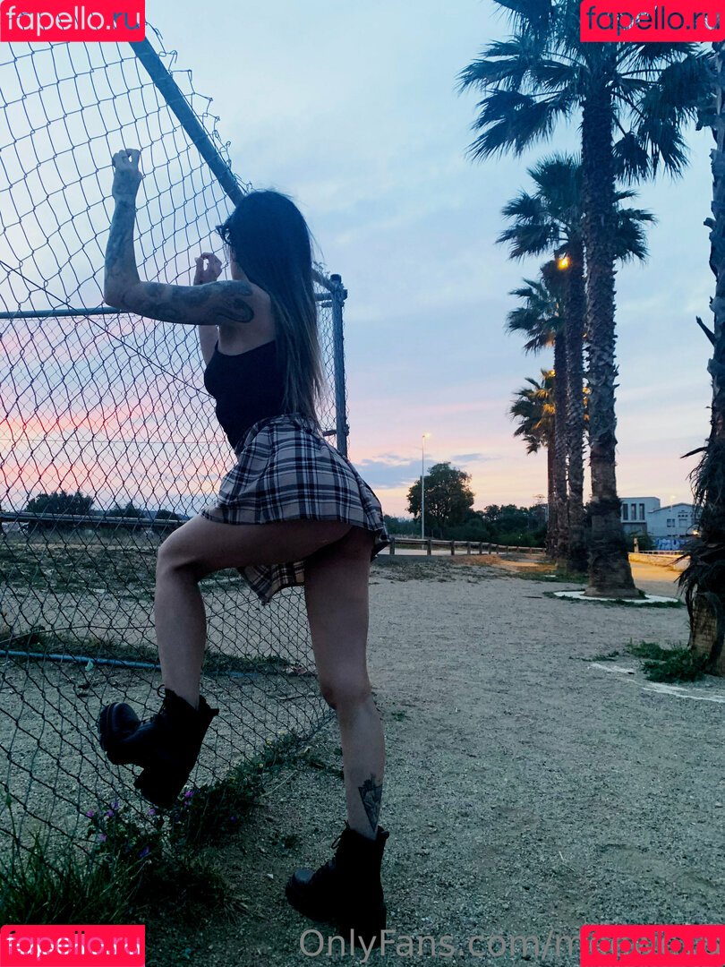 meewc18 Onlyfans Photo Gallery 