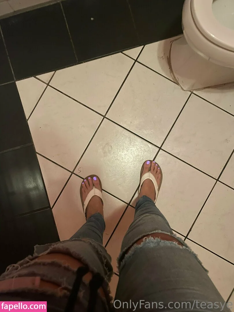 teasye Onlyfans Photo Gallery 