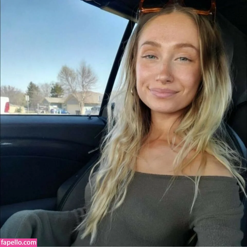 catiee Onlyfans Photo Gallery 