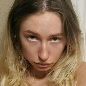 catiee Onlyfans Photo Gallery 