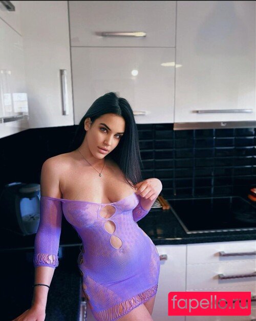 Dafni Kouneli Onlyfans Photo Gallery 