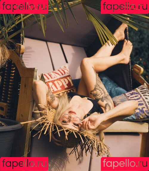 Farbenfuchs Onlyfans Photo Gallery 