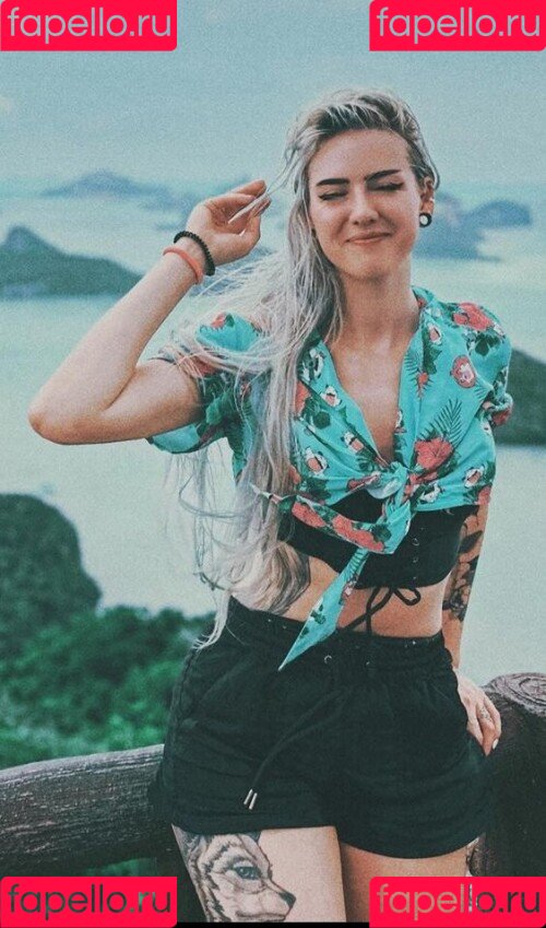 Farbenfuchs Onlyfans Photo Gallery 