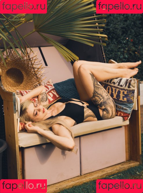 Farbenfuchs Onlyfans Photo Gallery 