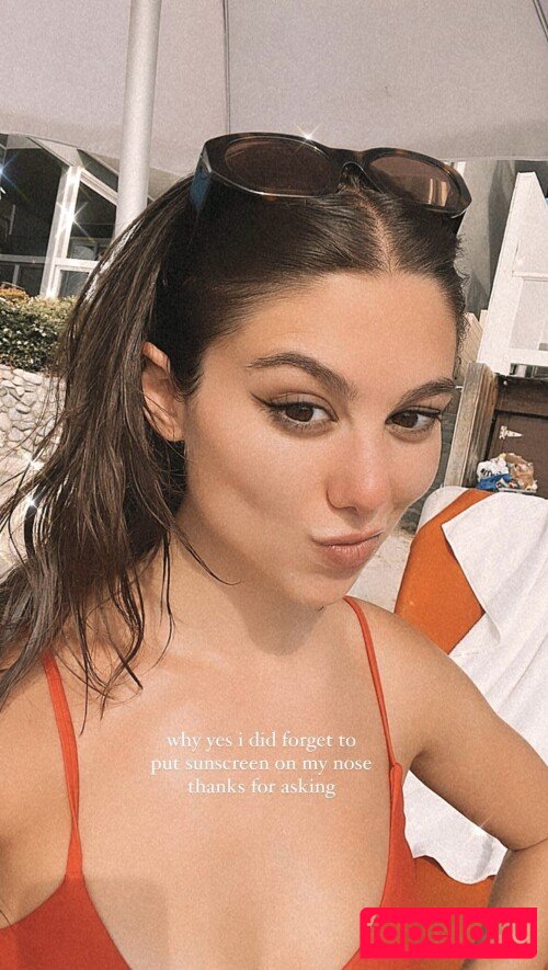 Kira Kosarin Onlyfans Photo Gallery 