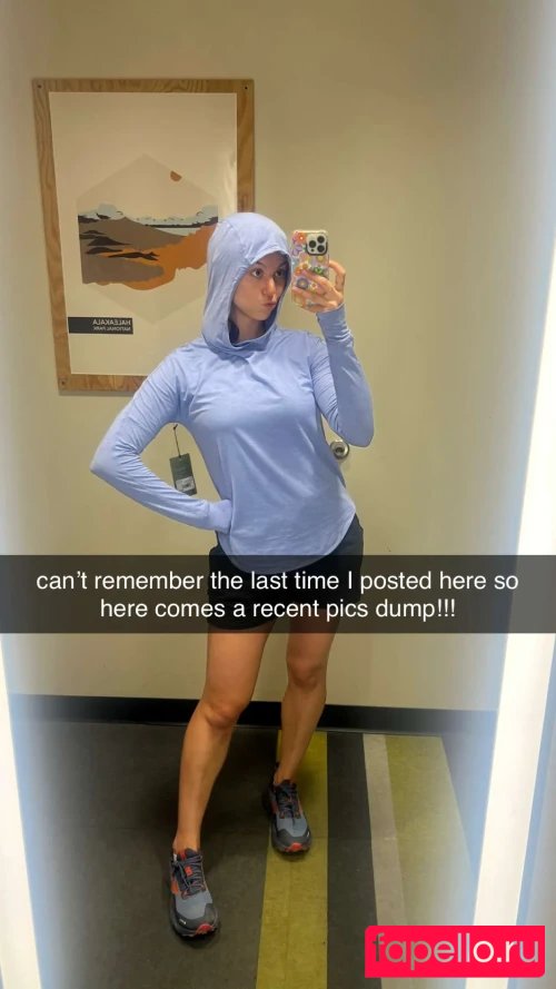 Kira Kosarin Onlyfans Photo Gallery 