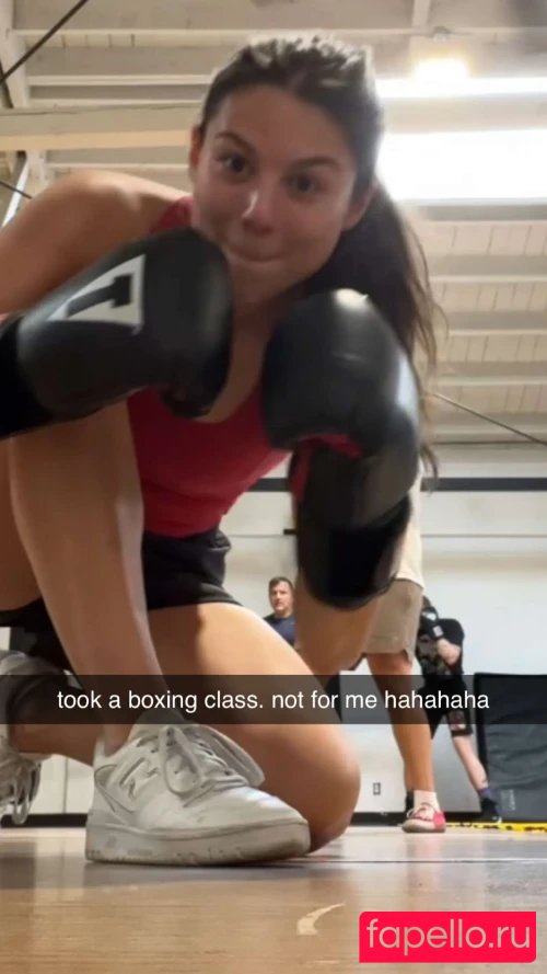 Kira Kosarin Onlyfans Photo Gallery 