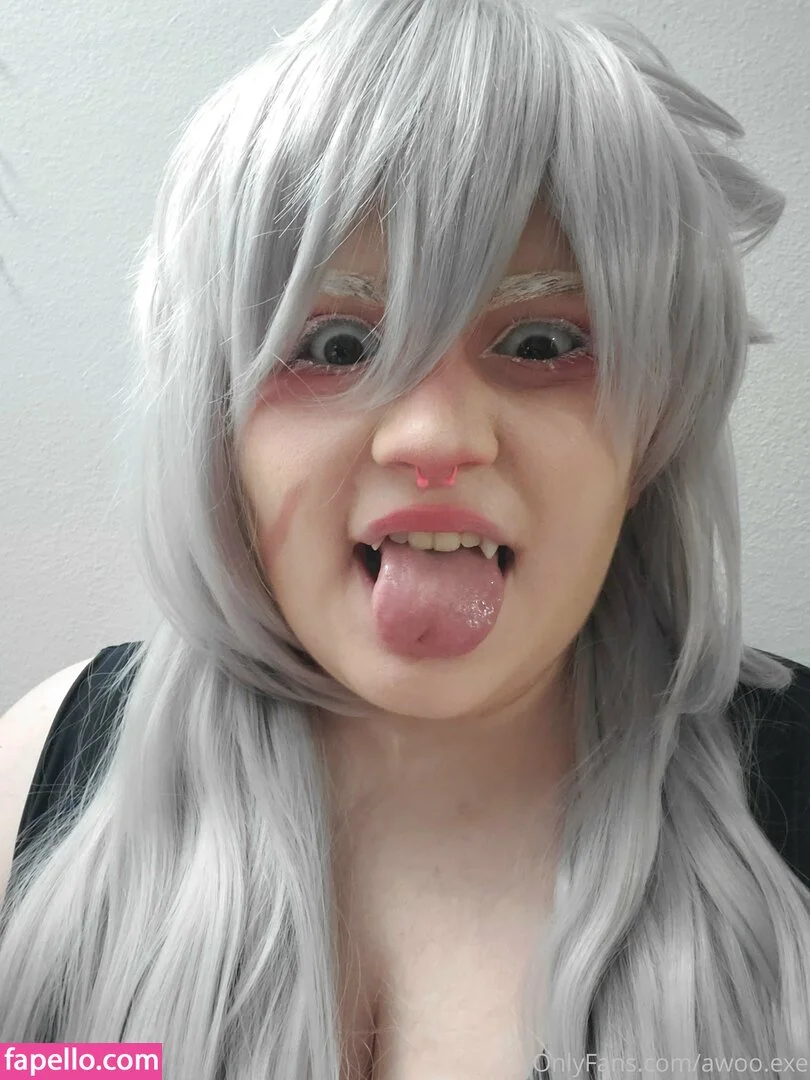 awoo.exe Onlyfans Photo Gallery 