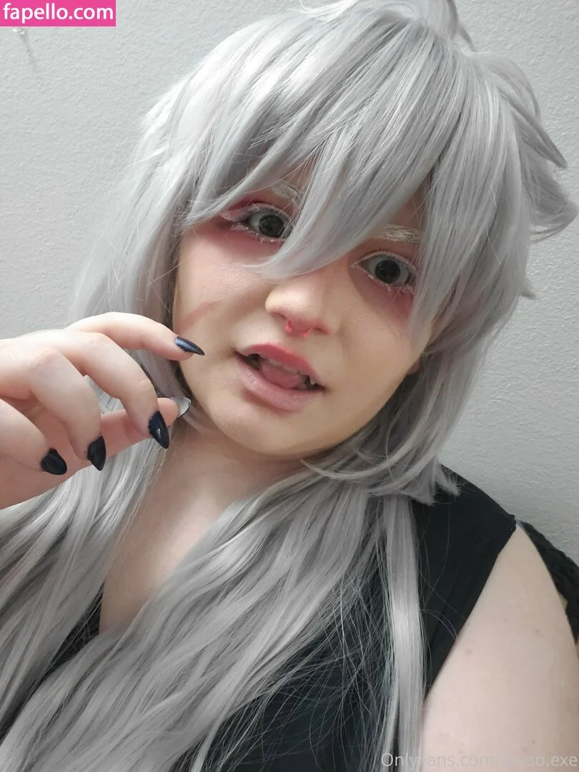 awoo.exe Onlyfans Photo Gallery 