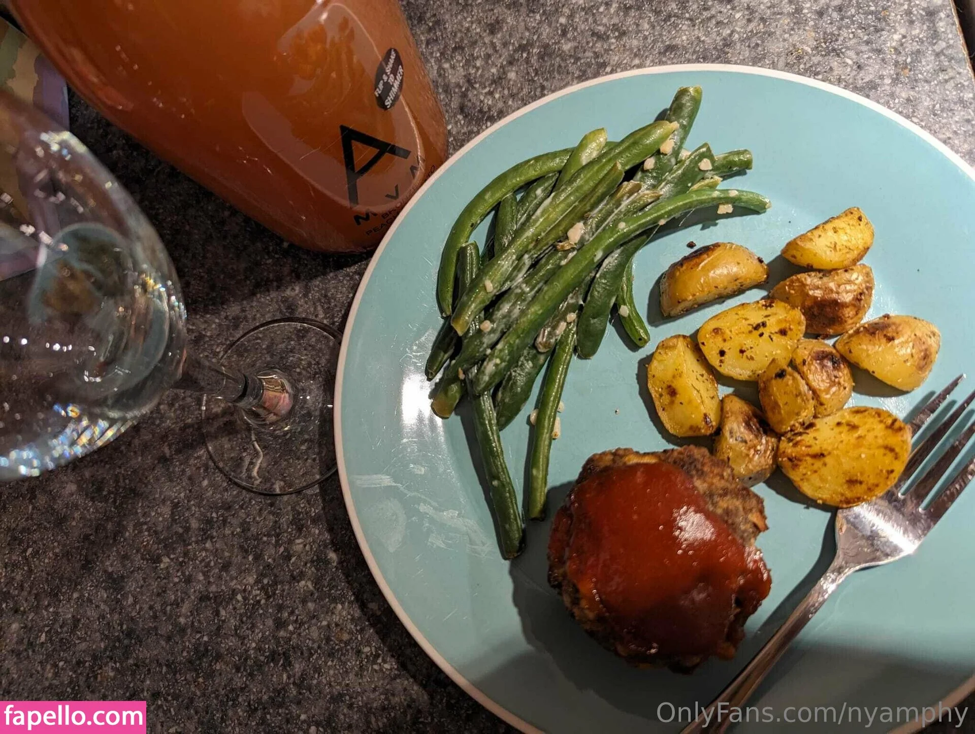 nyamphy Onlyfans Photo Gallery 