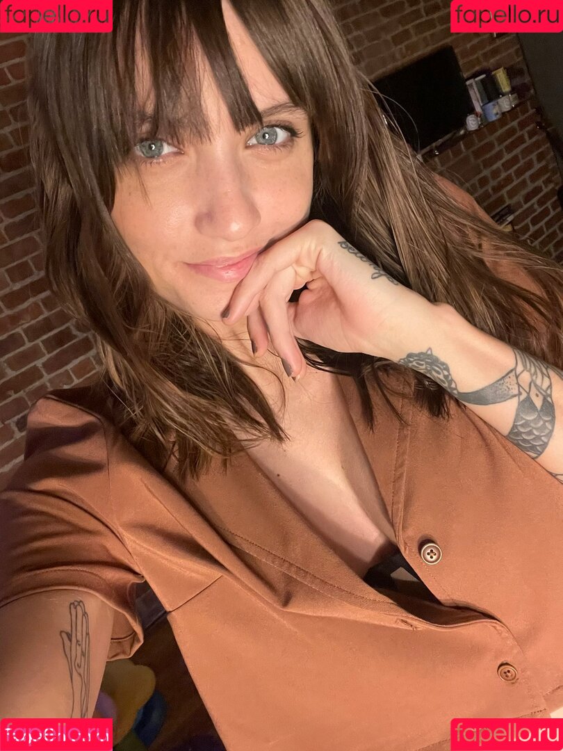 Alanah Mackie Onlyfans Photo Gallery 