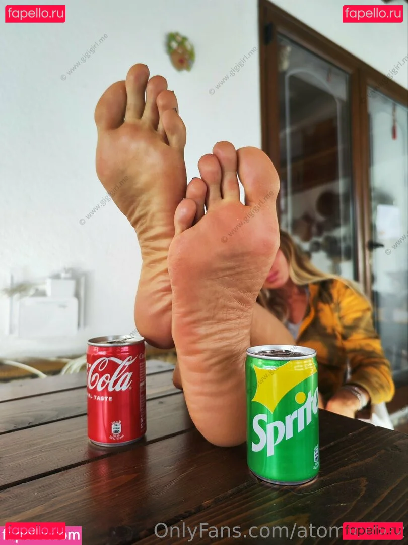 atomictoez Onlyfans Photo Gallery 