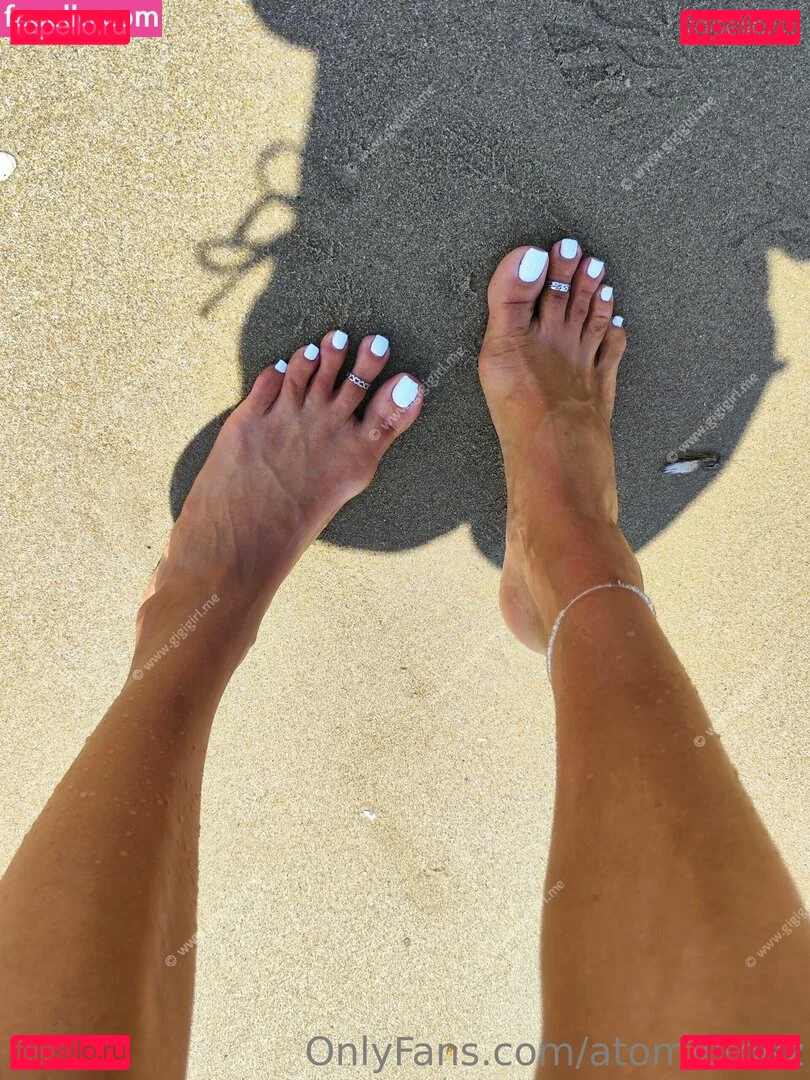 atomictoez Onlyfans Photo Gallery 