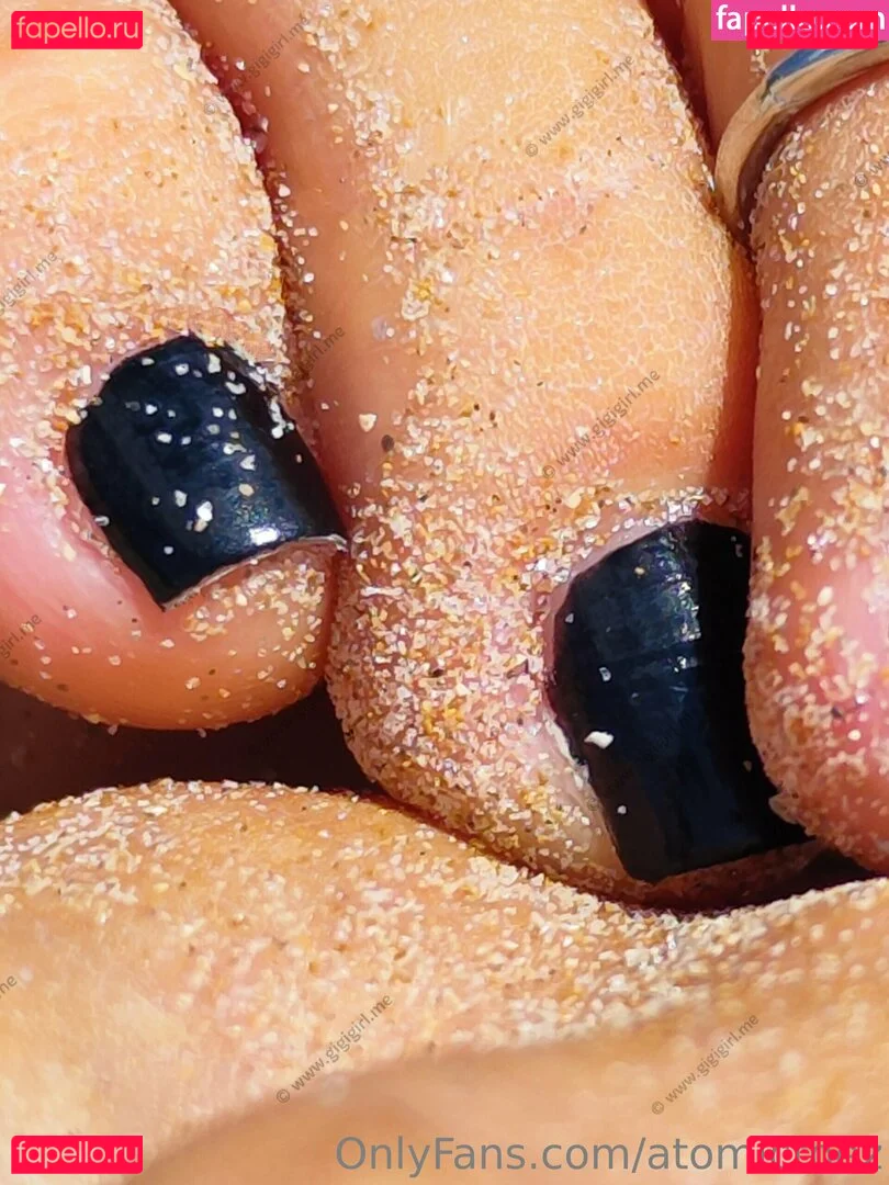 atomictoez Onlyfans Photo Gallery 