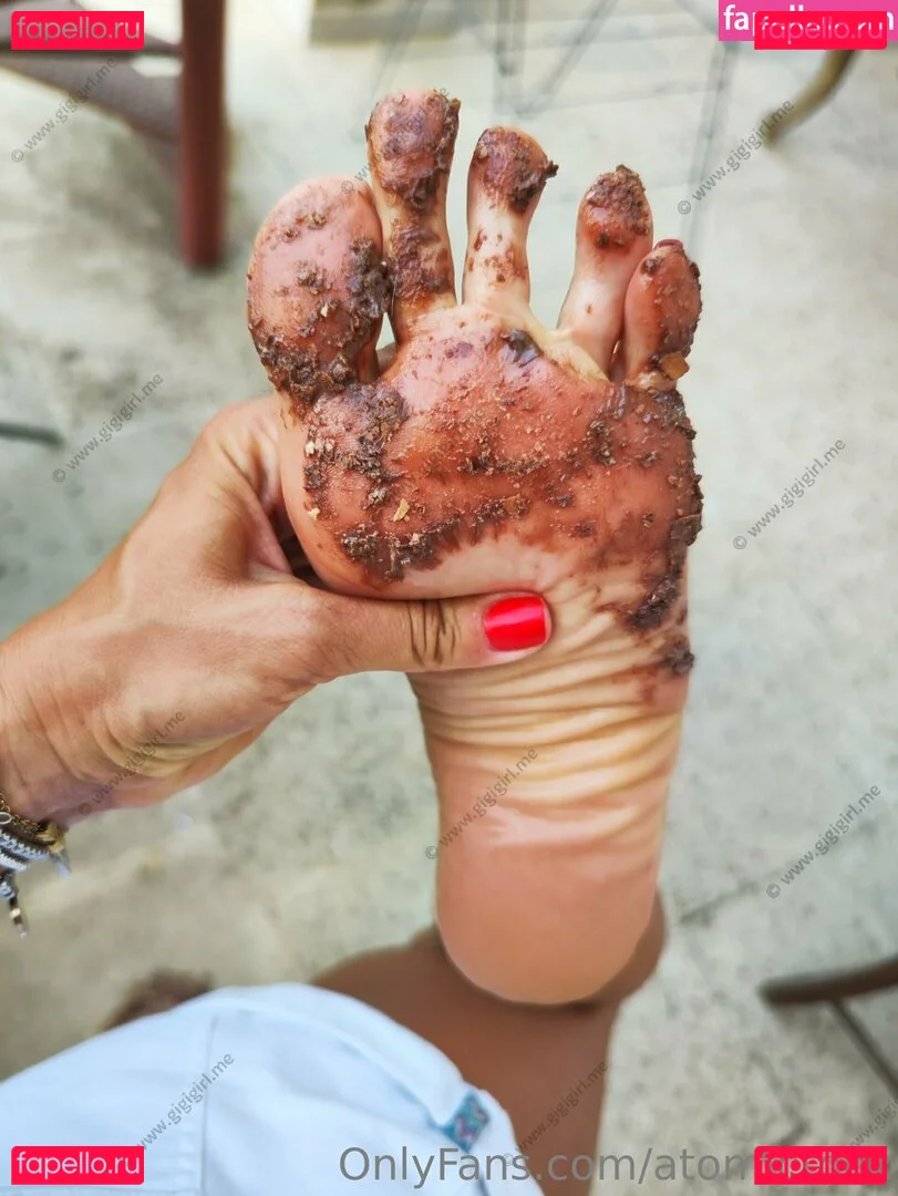 atomictoez Onlyfans Photo Gallery 