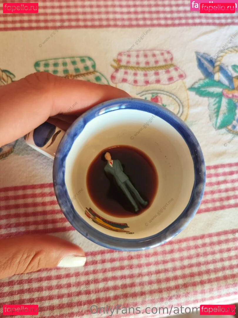 atomictoez Onlyfans Photo Gallery 