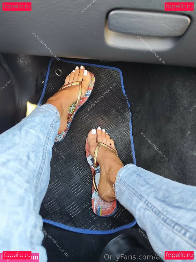 atomictoez Onlyfans Photo Gallery 