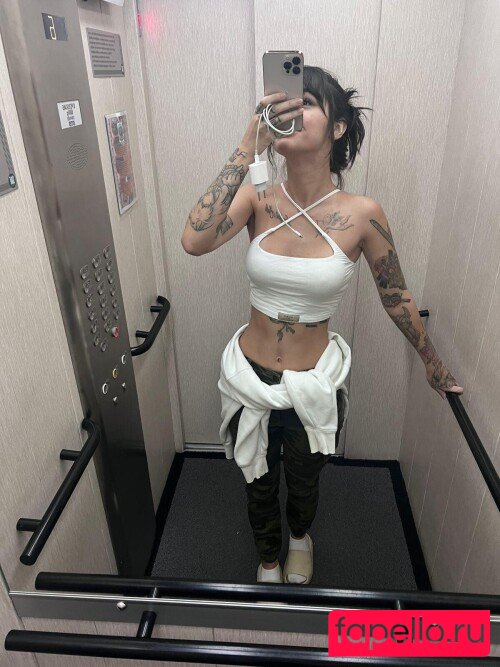 Caputile Onlyfans Photo Gallery 