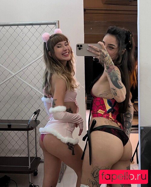 Caputile Onlyfans Photo Gallery 