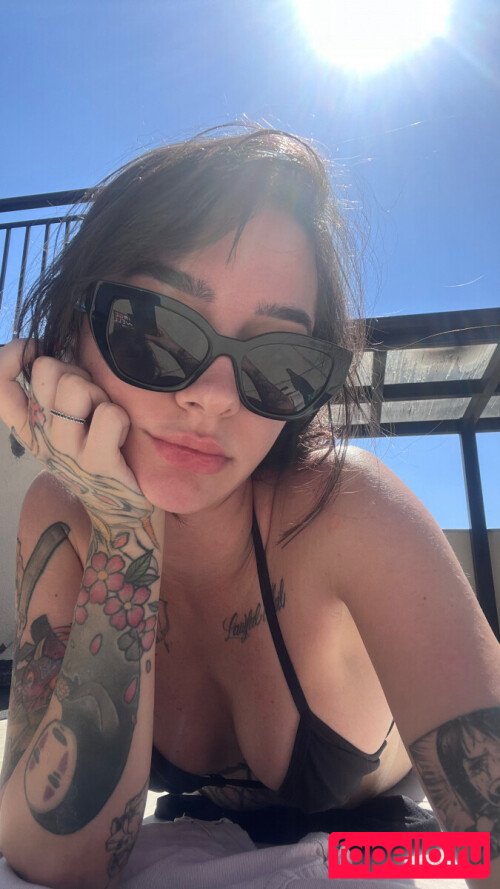 Caputile Onlyfans Photo Gallery 