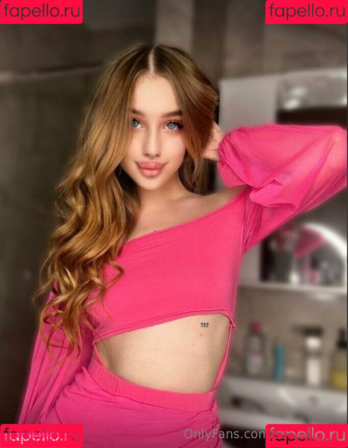 sstormyfox Onlyfans Photo Gallery 