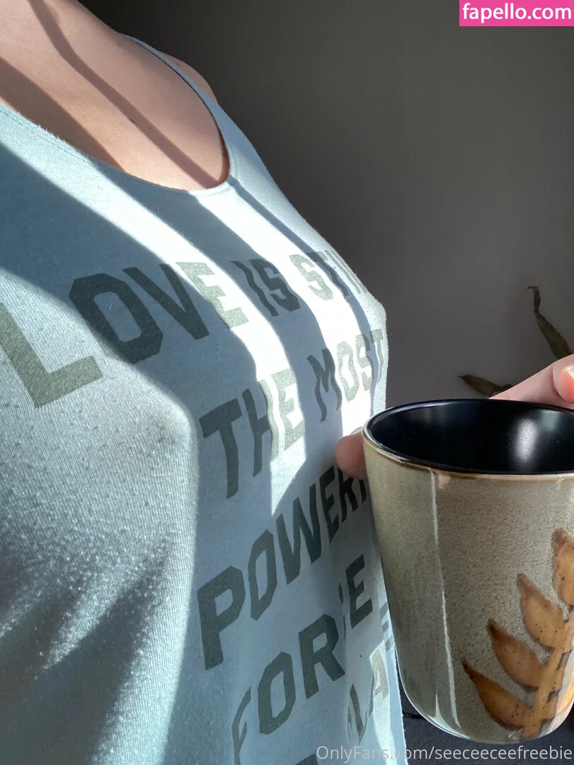 seeceeceefreebie Onlyfans Photo Gallery 