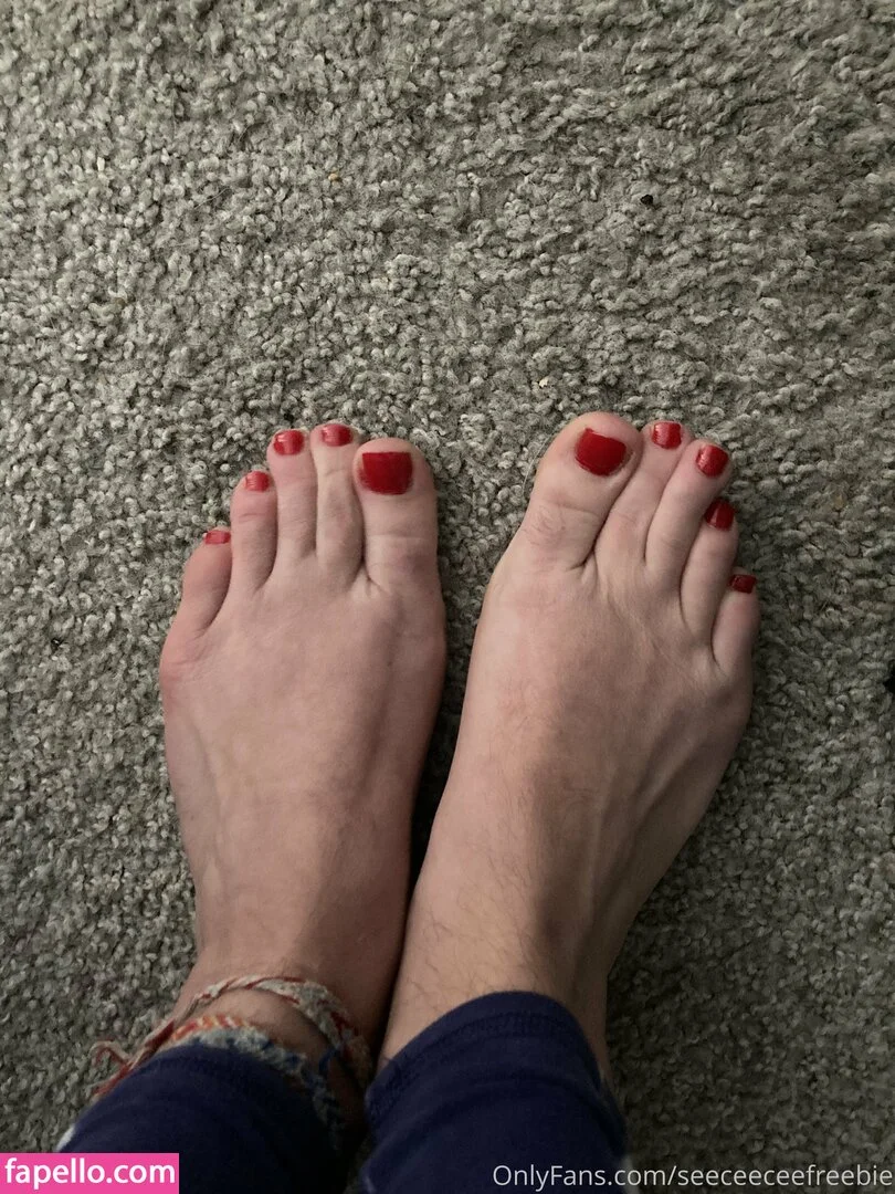 seeceeceefreebie Onlyfans Photo Gallery 