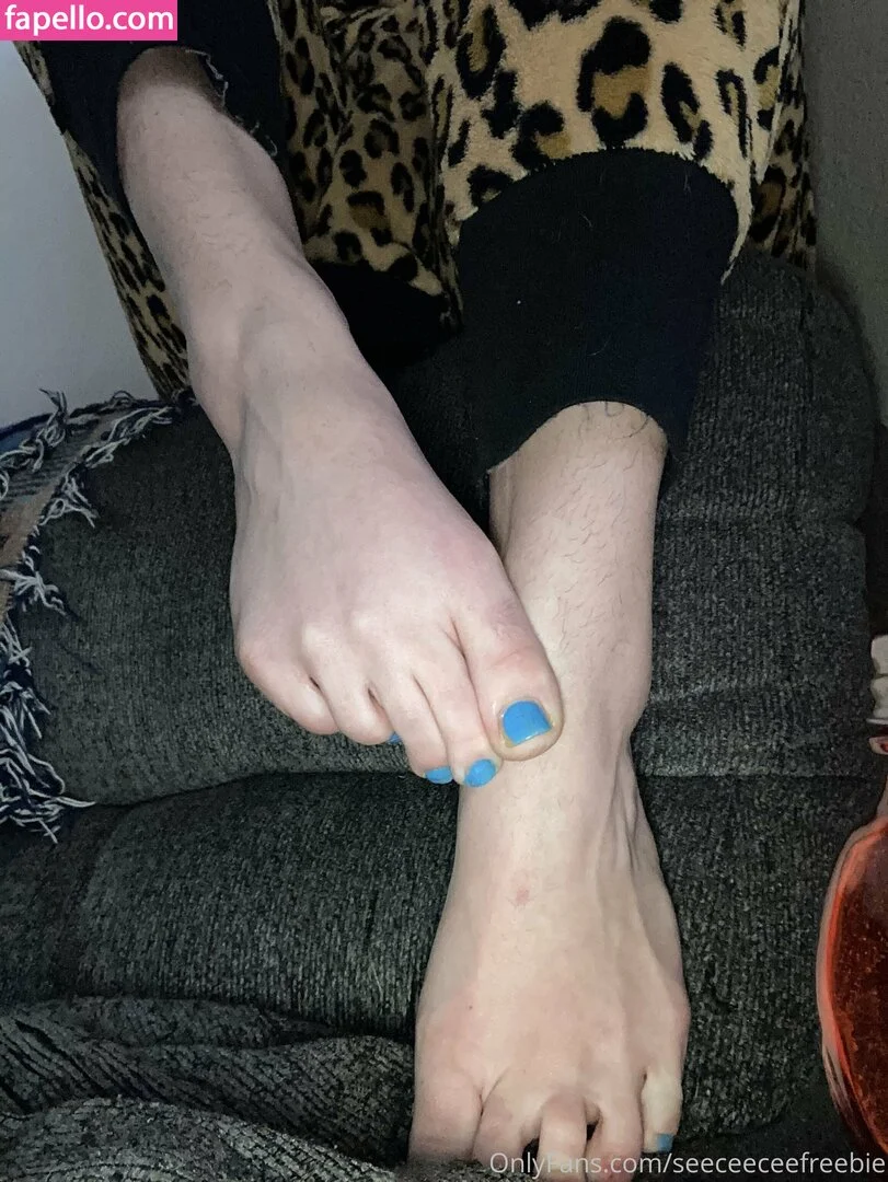 seeceeceefreebie Onlyfans Photo Gallery 